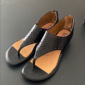 NEW Indigo by Clark black Lea Canal Street Sandal